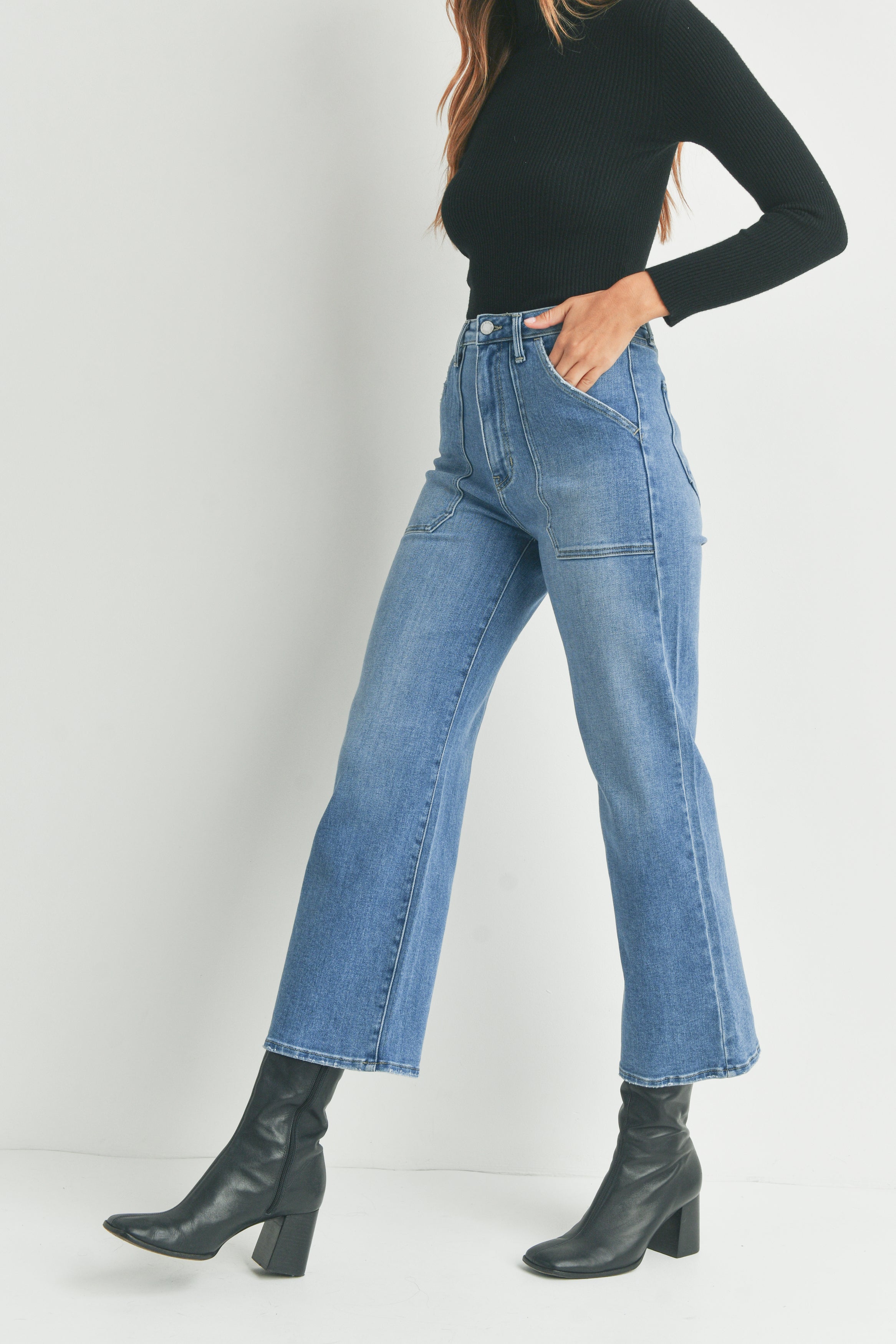 Pocket Front Wide Leg Jeans